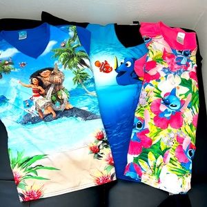 3 XL disney scrip tops